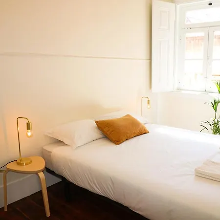 Santa Rita - Stunning Apt. Next To The Sea Apartment Estoril